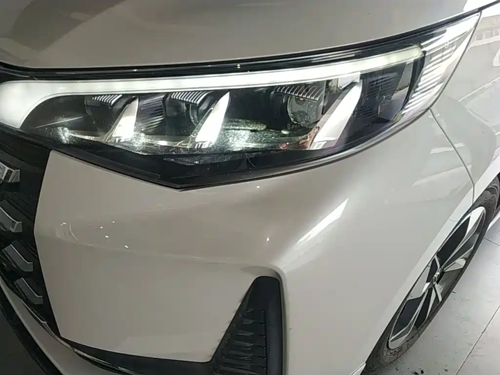 GAC Motor Trumpchi M6 2023 — фото 24