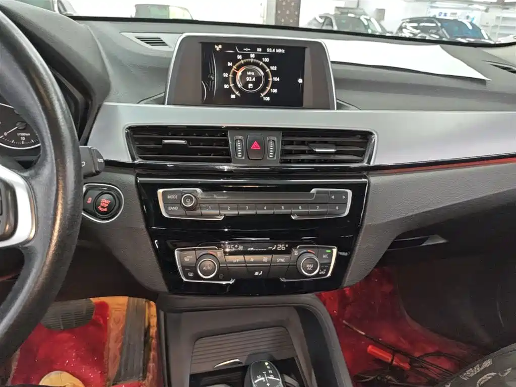 BMW X1 2017 — фото 20
