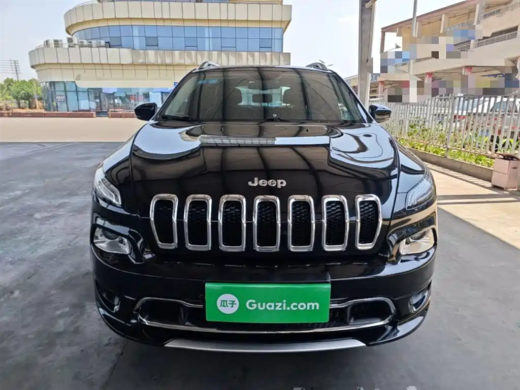 Jeep Cherokee 2018 — фото 3