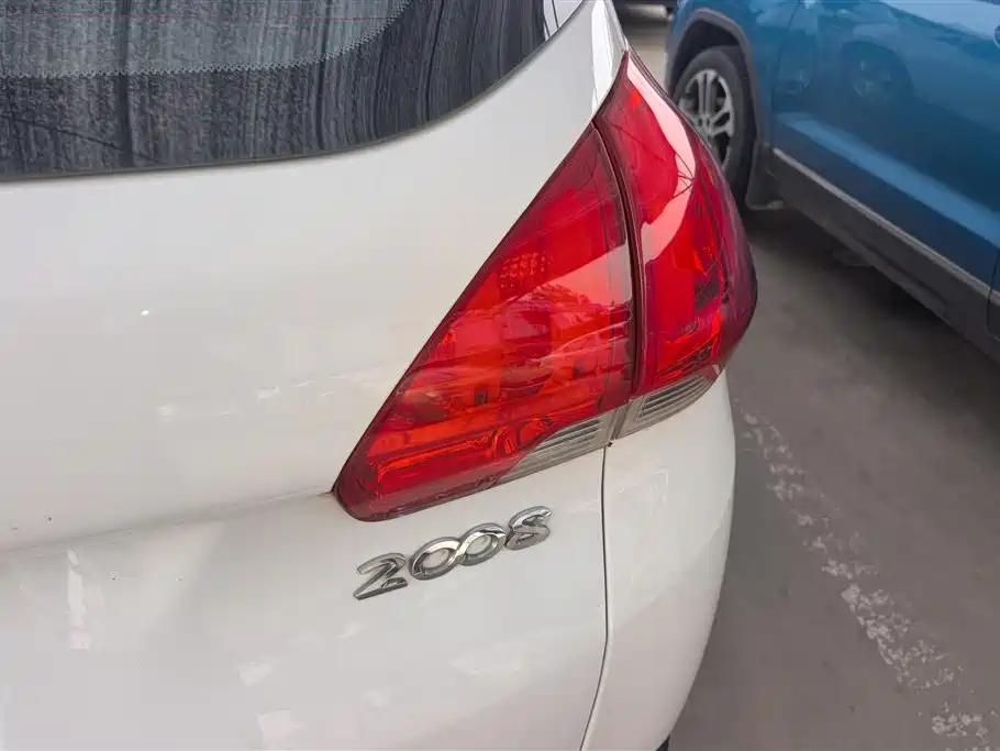 Peugeot 2008 2016