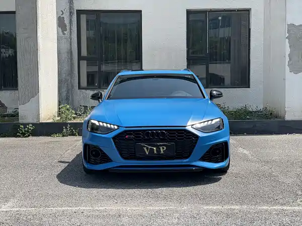 Audi RS 4 2021