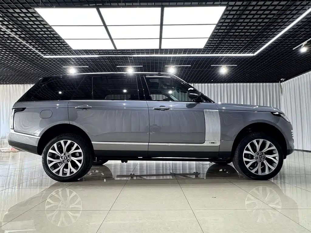 Land Rover Range Rover 2021 — фото 15