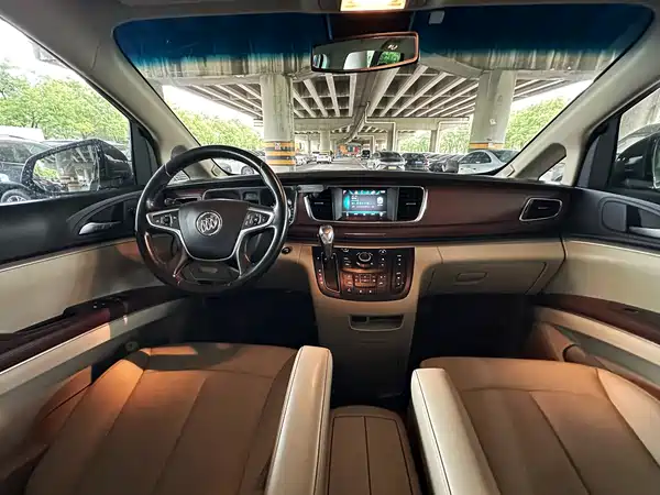 Buick GL8 2019