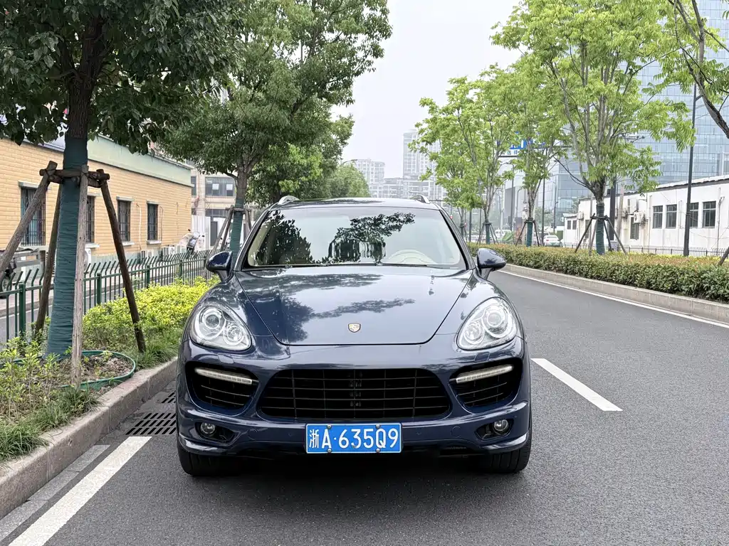 Porsche Cayenne 2012