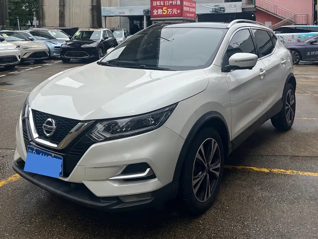 Nissan Qashqai 2022 — фото 2