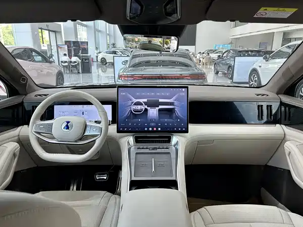 Denza N8L 2025