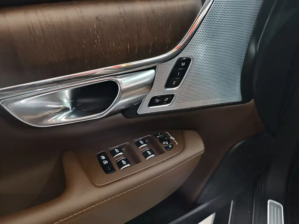 Volvo S90 2023 — фото 13