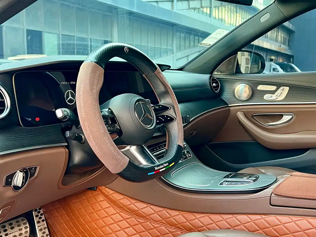 Mercedes-Benz E-Class 2021 — фото 13