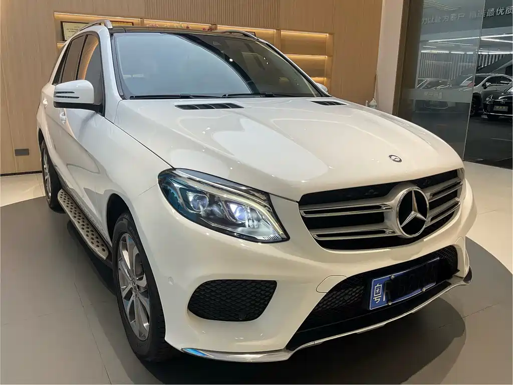 Mercedes-Benz GLE 2017 — фото 3