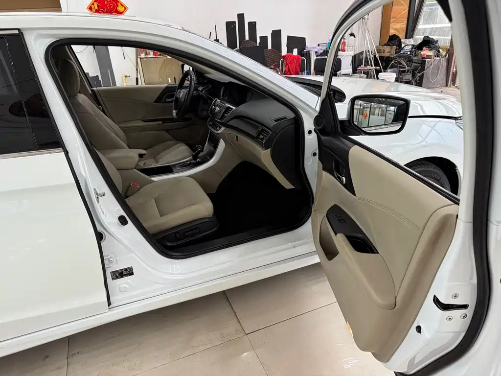 Honda Accord 2015 — фото 15