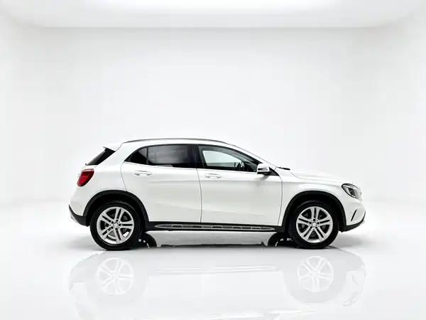 Mercedes-Benz GLA 2015