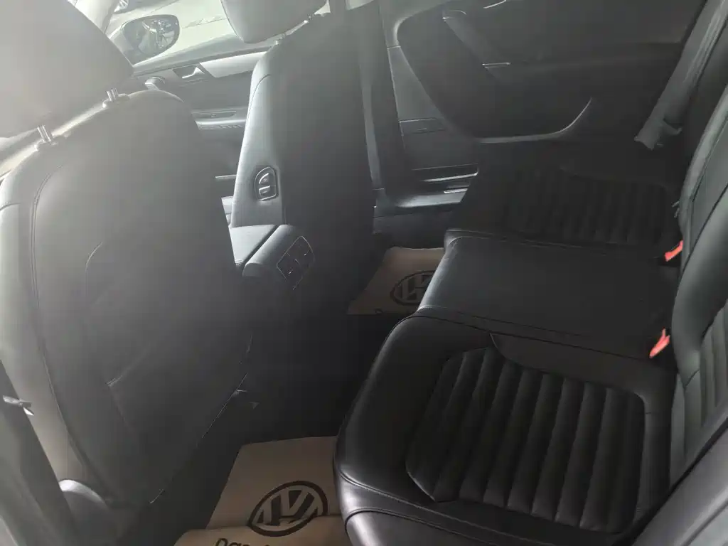 Volkswagen Magotan 2016