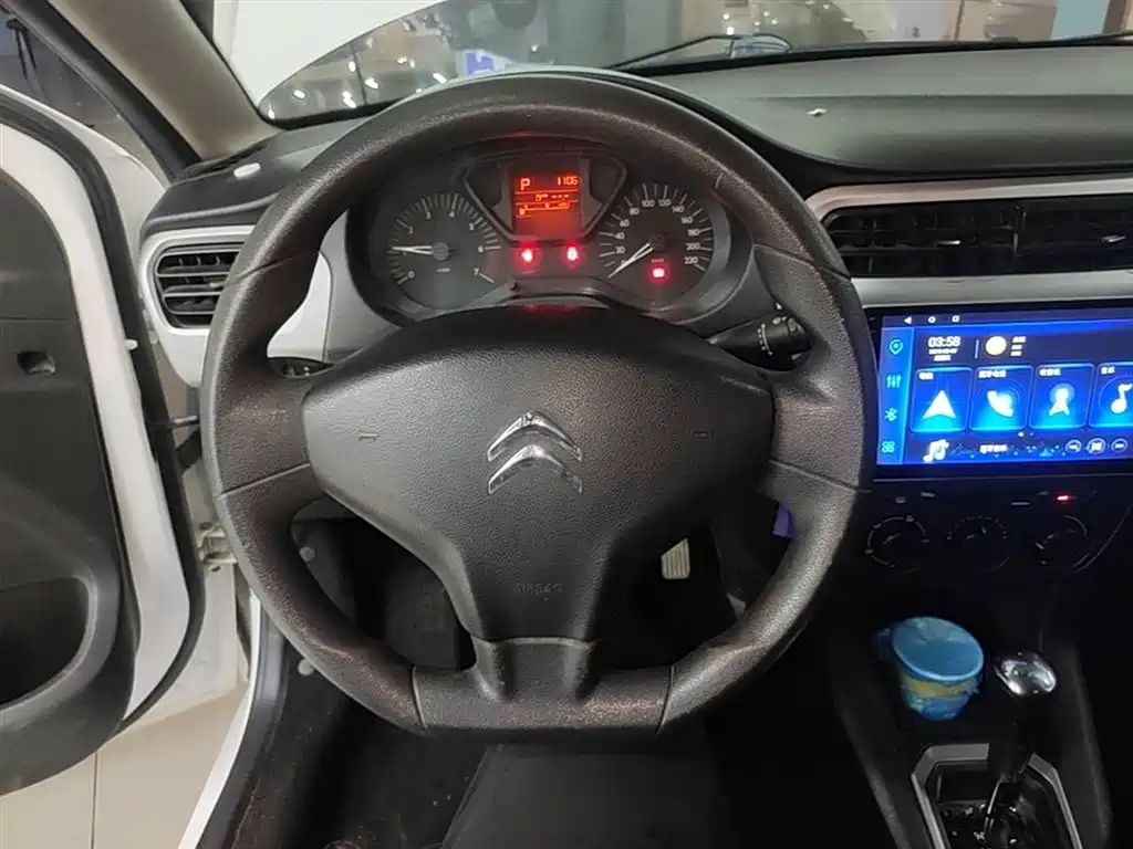 Citroen Elysee 2015 — фото 11
