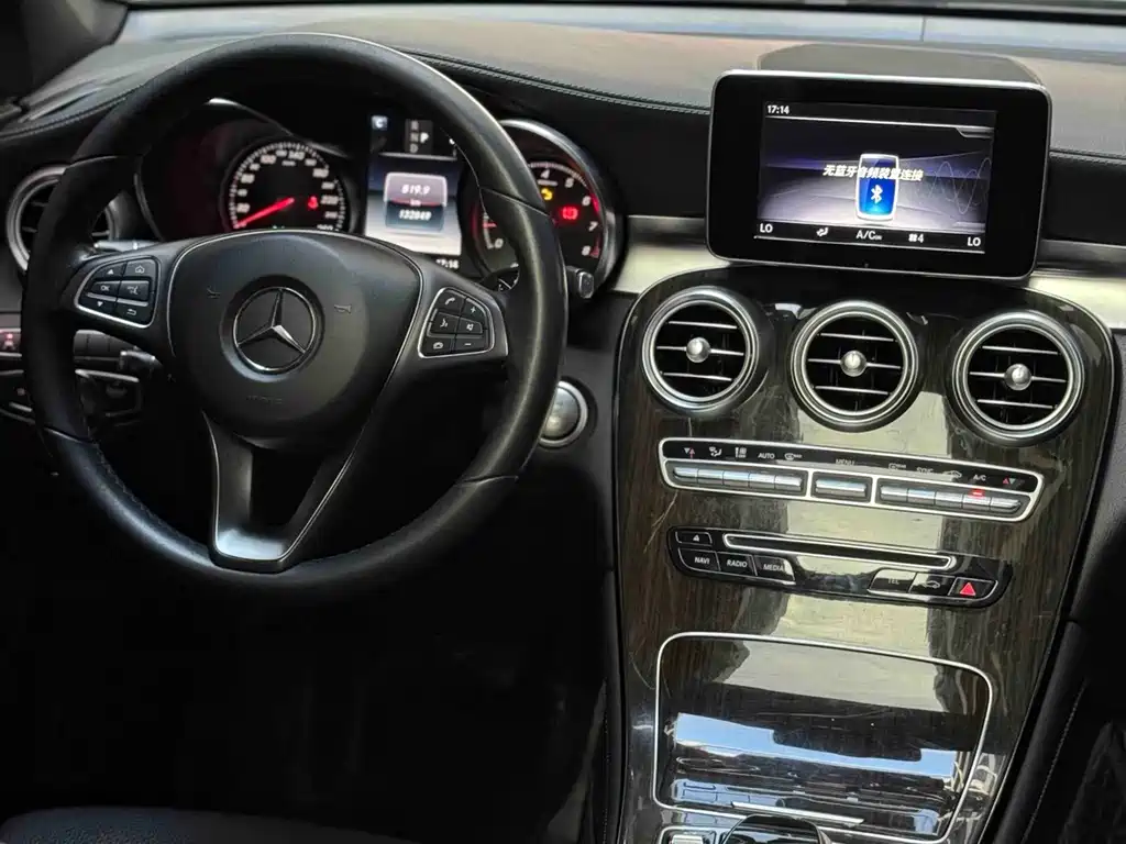 Mercedes-Benz GLC 2018 — фото 14