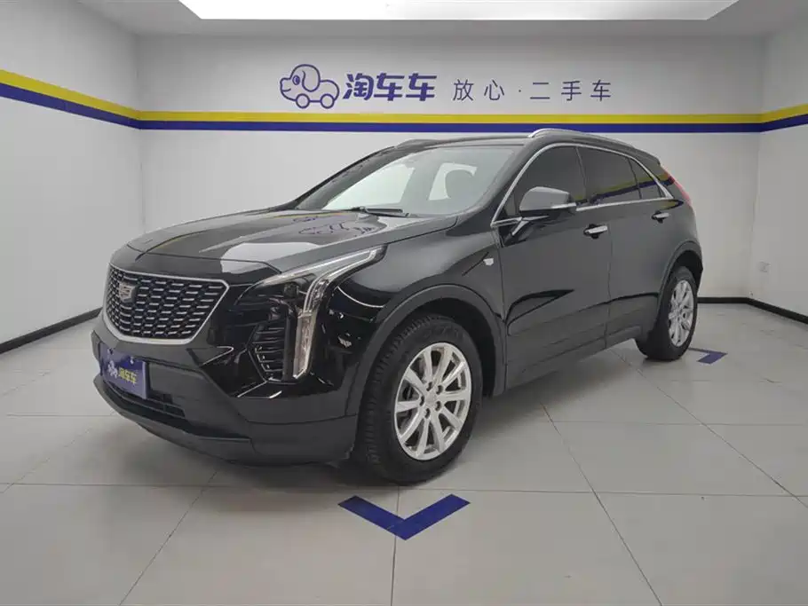 Cadillac XT4 2021 — фото 1