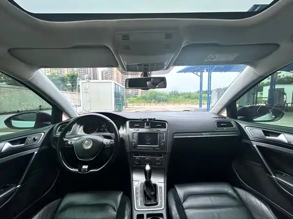Volkswagen Golf 2016