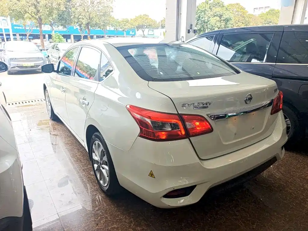 Nissan Sylphy 2020 — фото 23