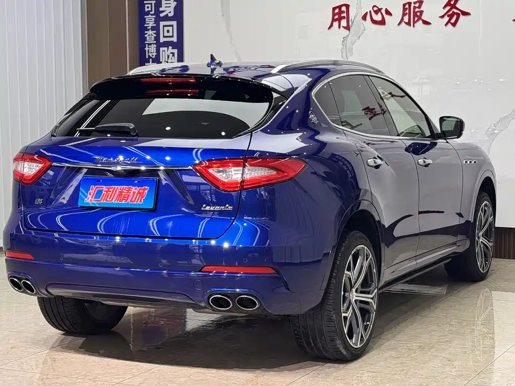 Maserati Levante 2019 — фото 20