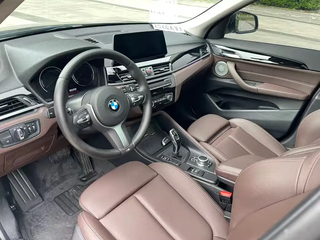 BMW X1 2021 — фото 9