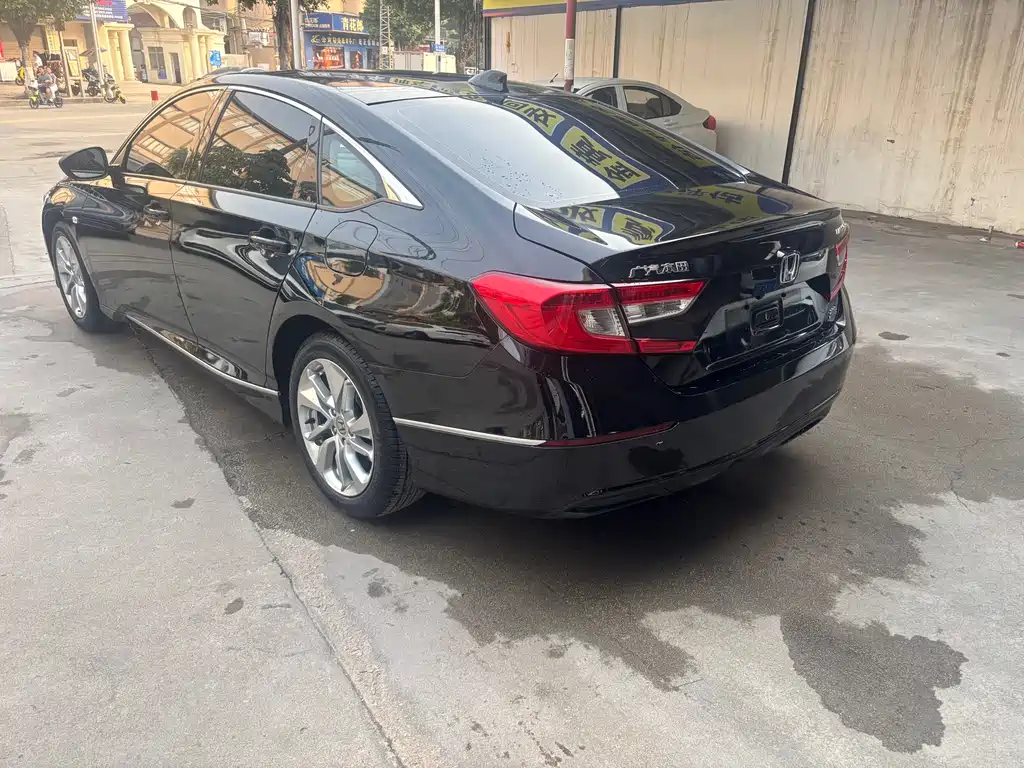 Honda Accord 2020 — фото 12