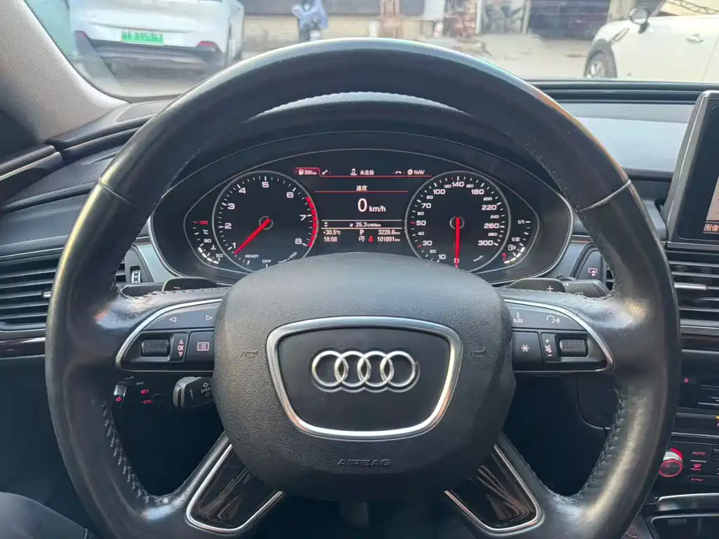 Audi A6L 2016 — фото 13