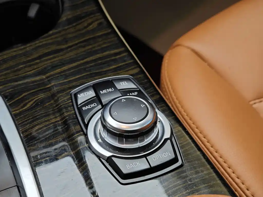 BMW X3 2013 — фото 18