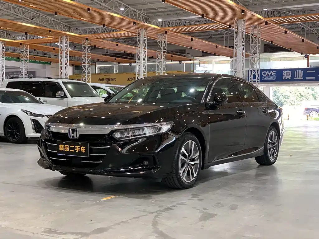Honda Accord 2022 — фото 1