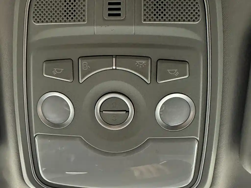 Haval M6 2022 — фото 18