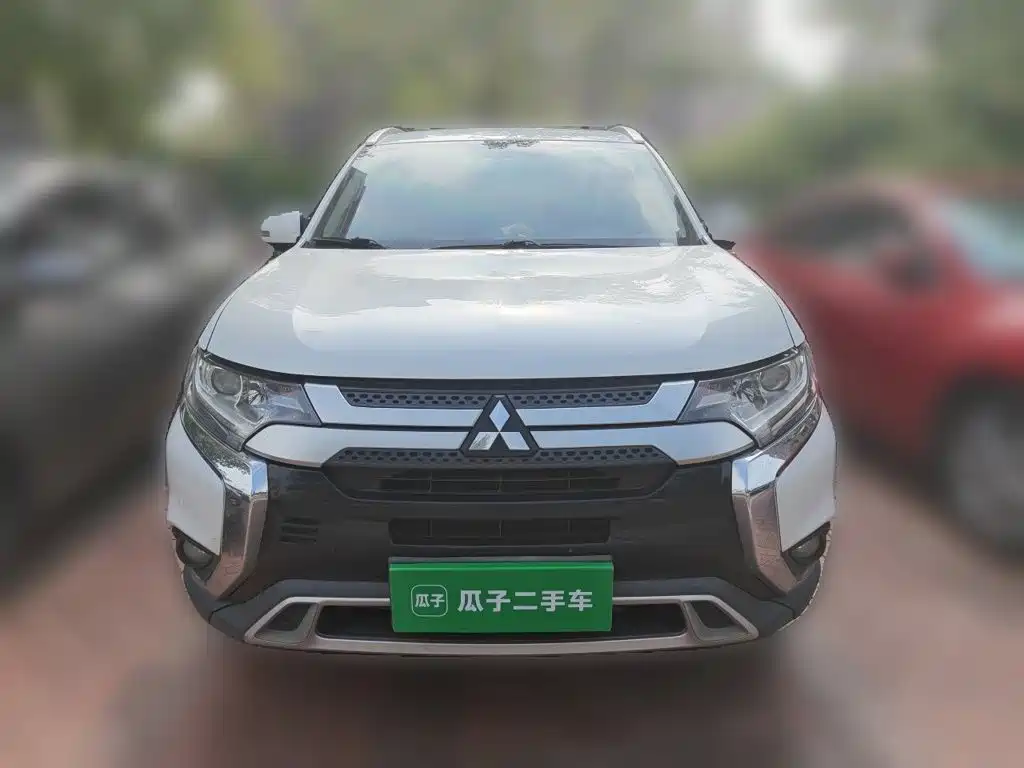 Mitsubishi Outlander 2019 — фото 24