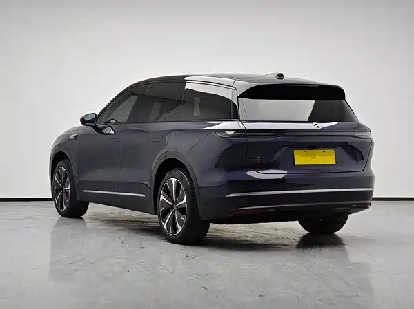 NIO ES8 2023