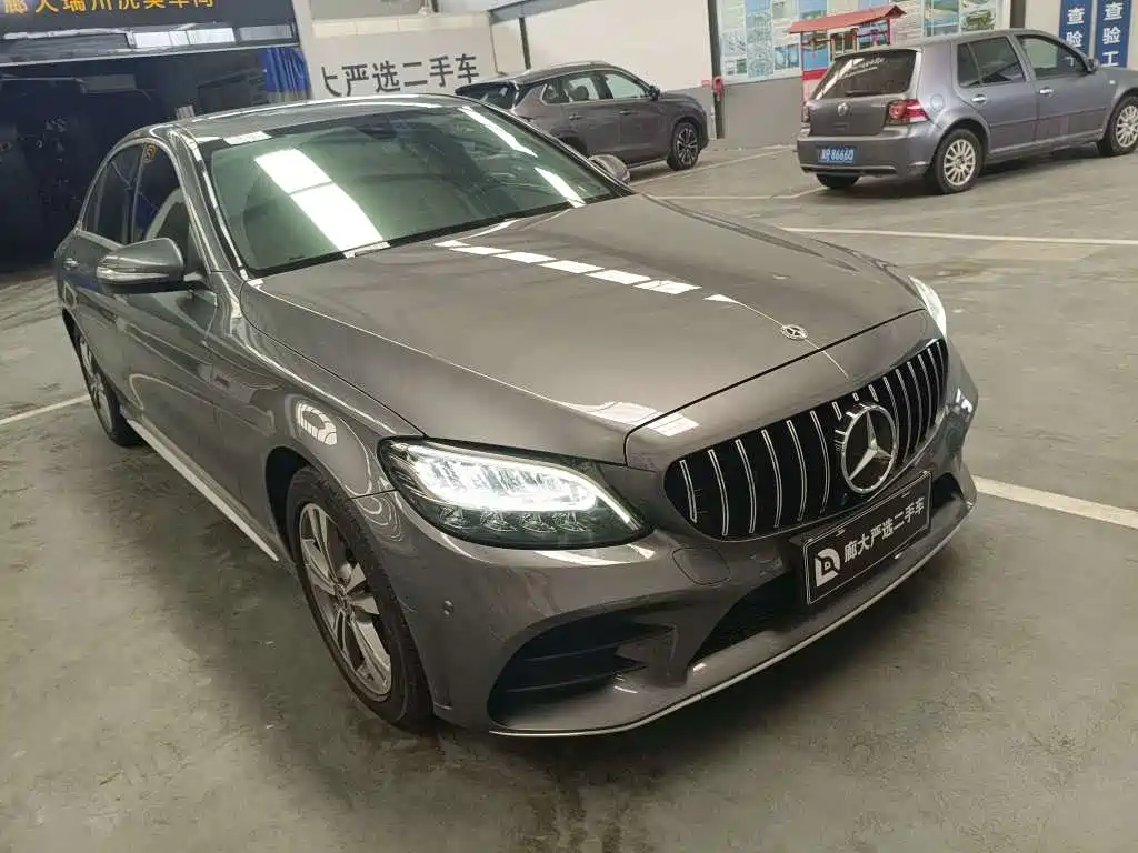 Mercedes-Benz C-Class 2020
