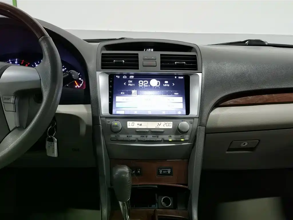 Toyota Camry 2015 — фото 12