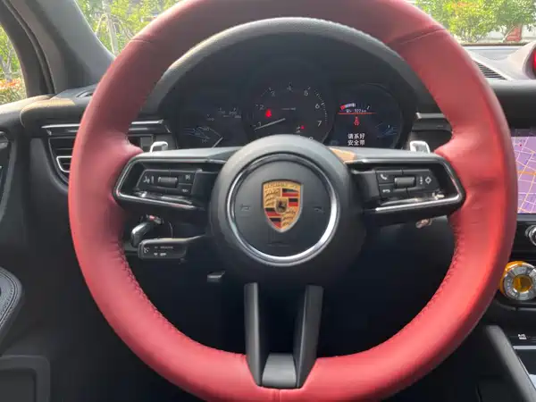 Porsche Macan 2023