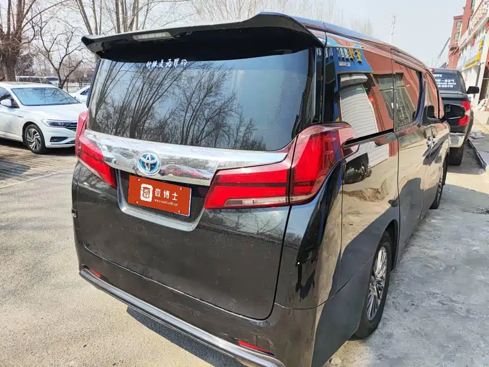 Toyota Alphard 2019 — фото 6