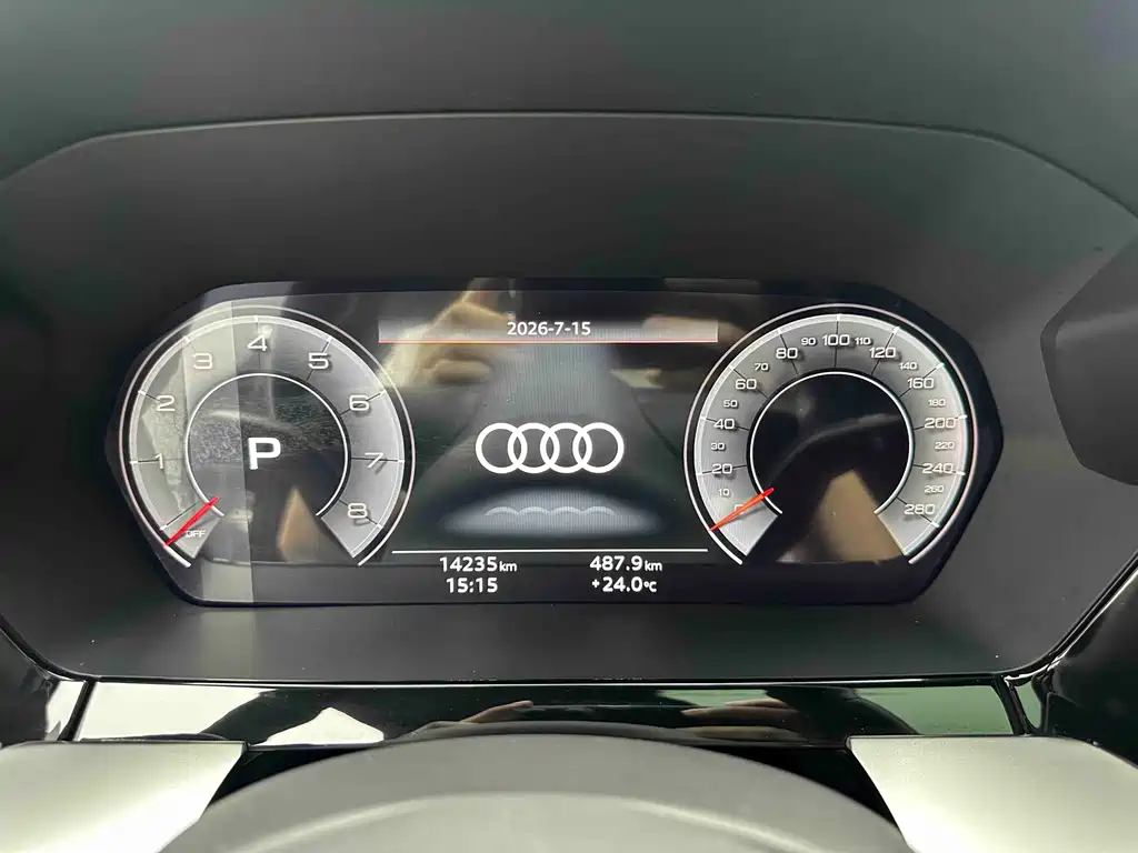 Audi A3 2023 — фото 18
