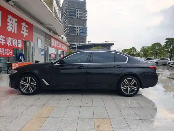 BMW 5 Series 2022