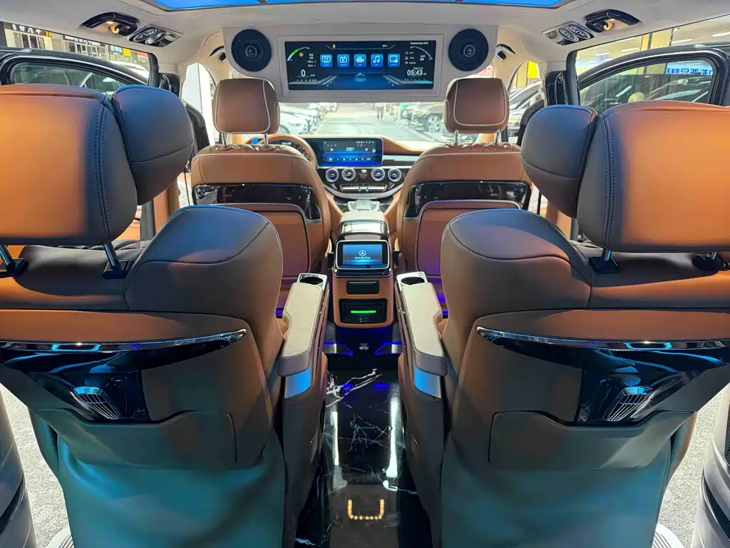 Mercedes-Benz Vito 2022 — фото 20
