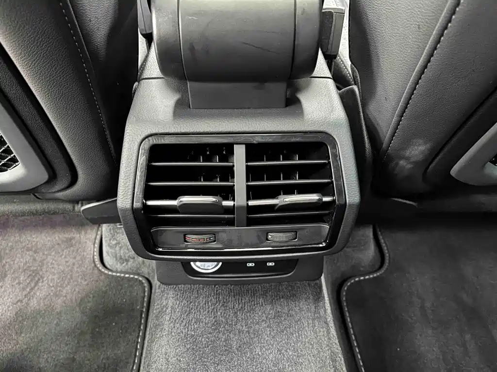 Audi Q3 2023 — фото 12