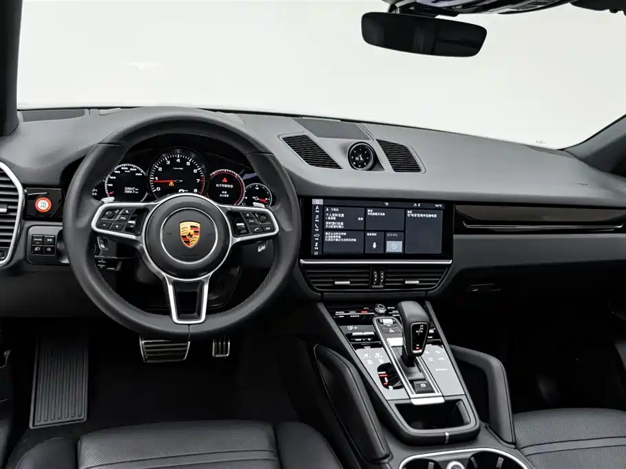 Porsche Cayenne 2019 — фото 12