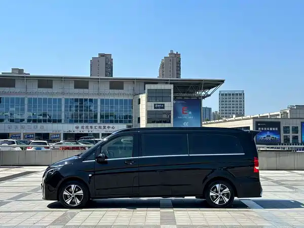 Mercedes-Benz Vito 2024