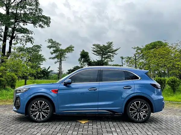 Hongqi HS5 2023