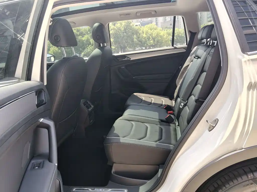 Volkswagen Tiguan L PHEV 2021 — фото 13