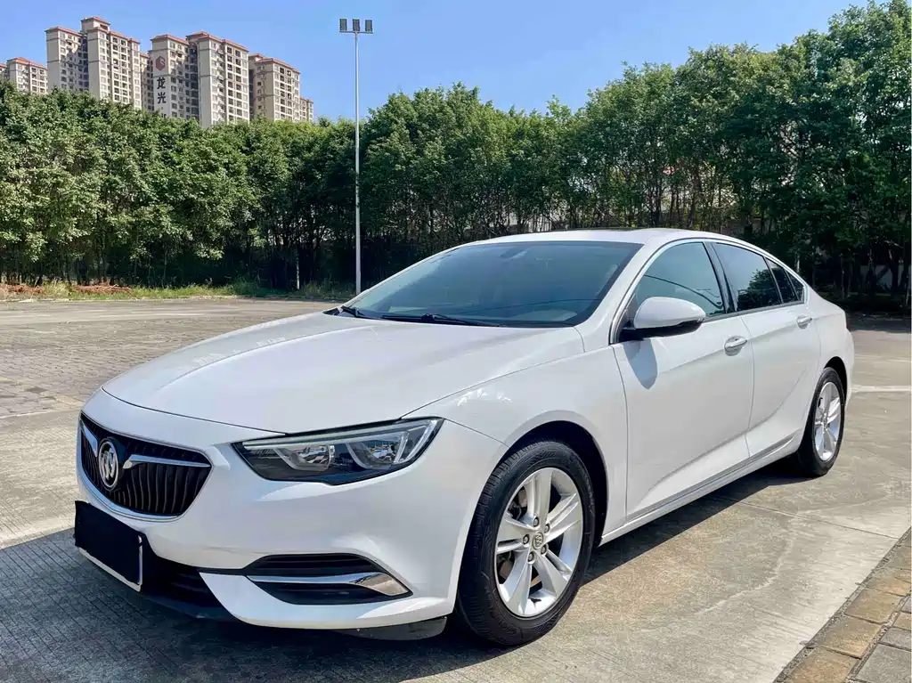 Buick Regal 2019 — фото 1
