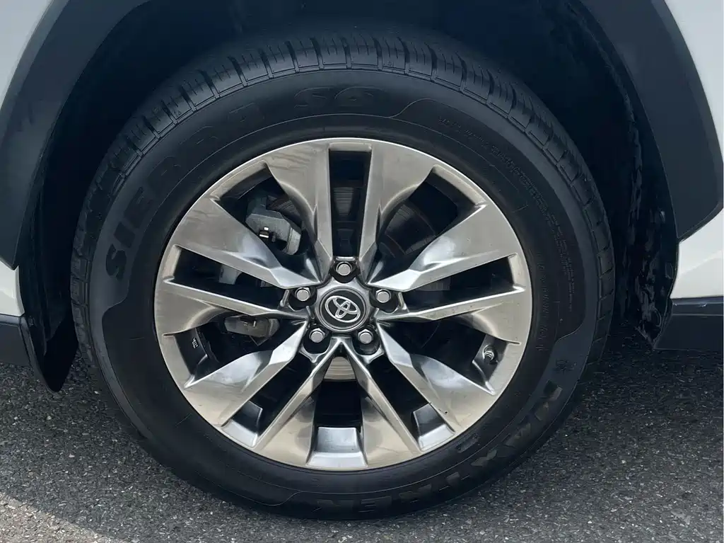 Toyota Wildlander 2021 — фото 10