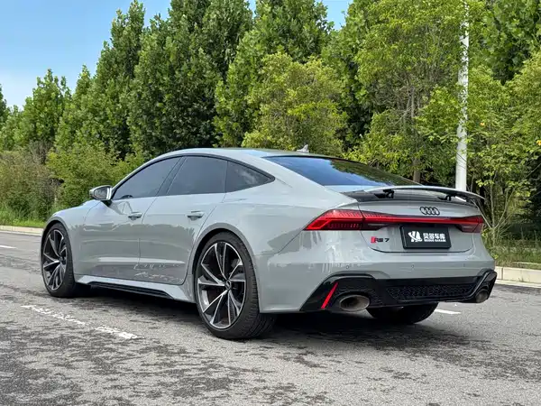 Audi RS 7 2021