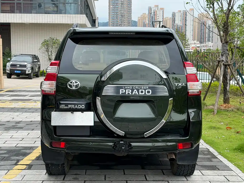 Toyota Prado 2014 — фото 4