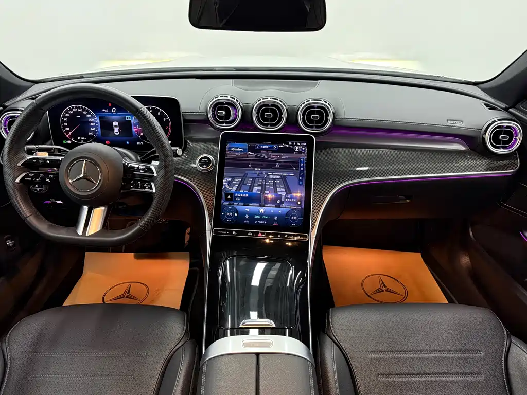 Mercedes-Benz C-Class 2024 — фото 10