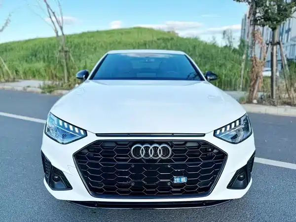 Audi A4L 2023