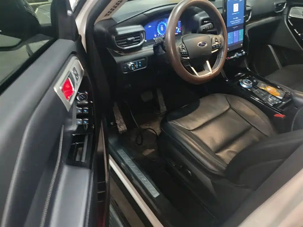 Ford Explorer 2021 — фото 16