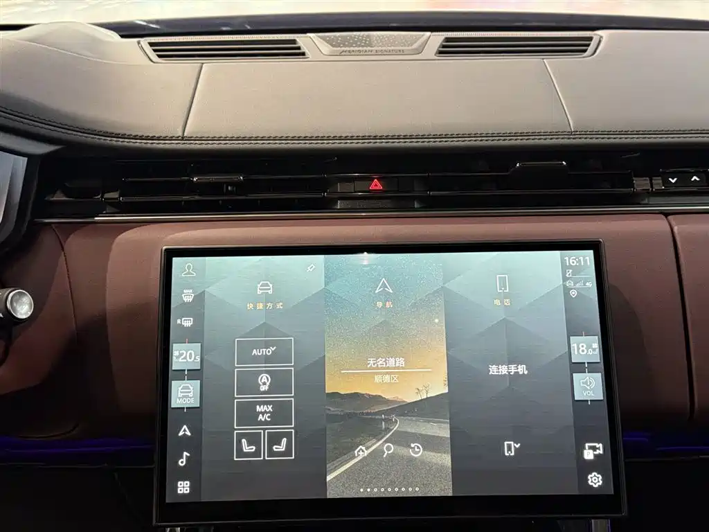 Land Rover Sport 2025 — фото 14